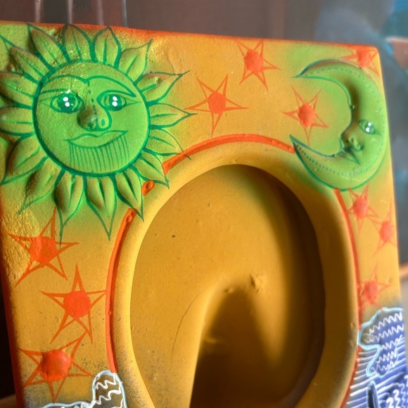 Vtg Mexican Folk Art Pottery Picture Frame Sun Moon Celestial Face Green Blue - Picture 16 of 16